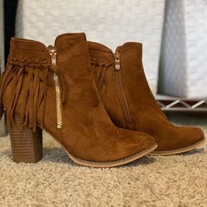 Ankle booties